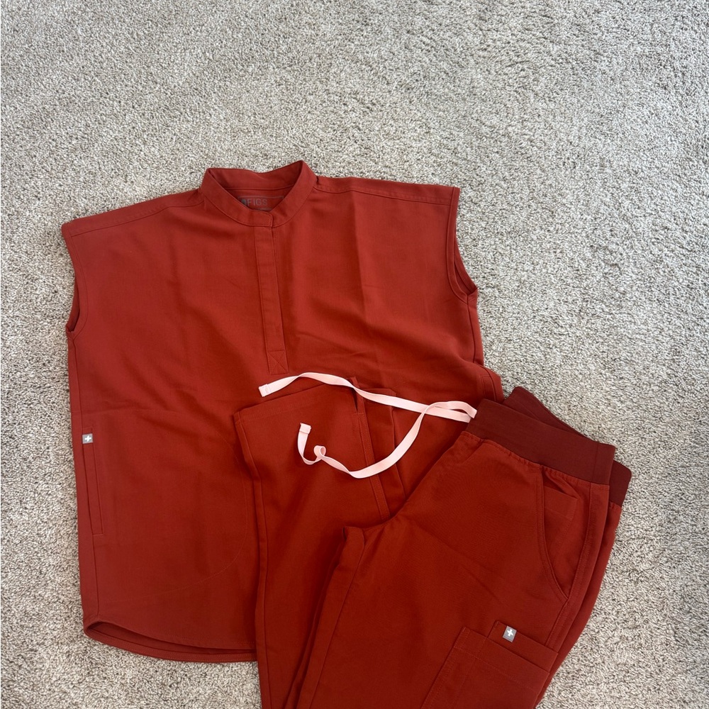 Figs Auburn Scrub Set